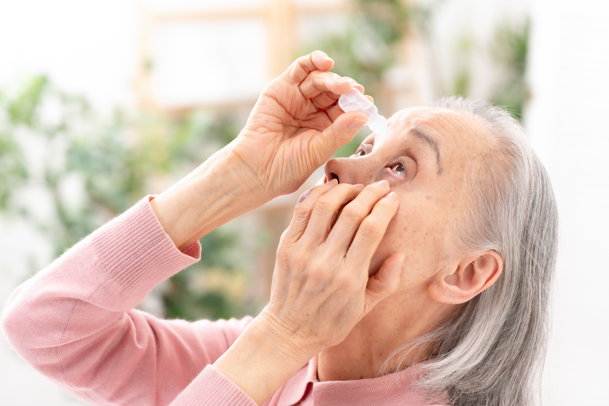 点眼薬による緑内障治療のイメージ